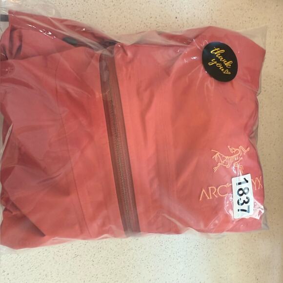 Arc’teryx Beta SL Jacket - Picture 5 of 6